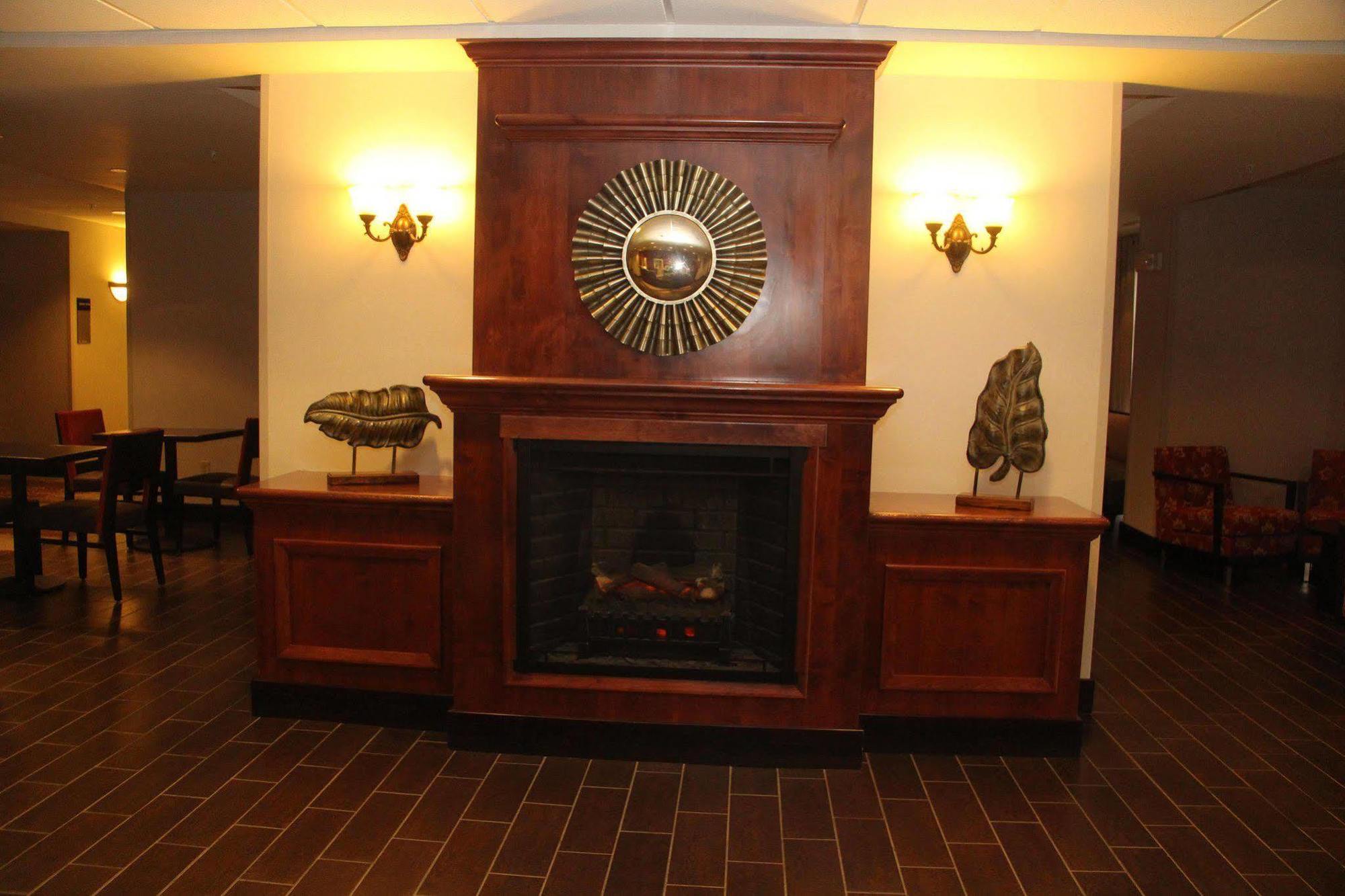 Hampton Inn Rawlins Buitenkant foto